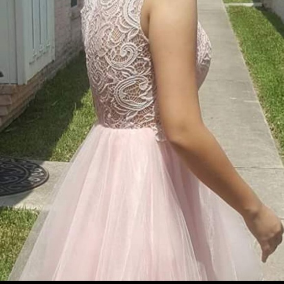 Dress - Picture 3 of 3